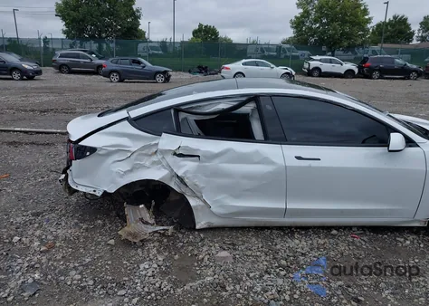 2023 Tesla Model 3 Rear-Wheel Drive z USA, uszkodzony, nr VIN 5YJ3E1EA5PF395522